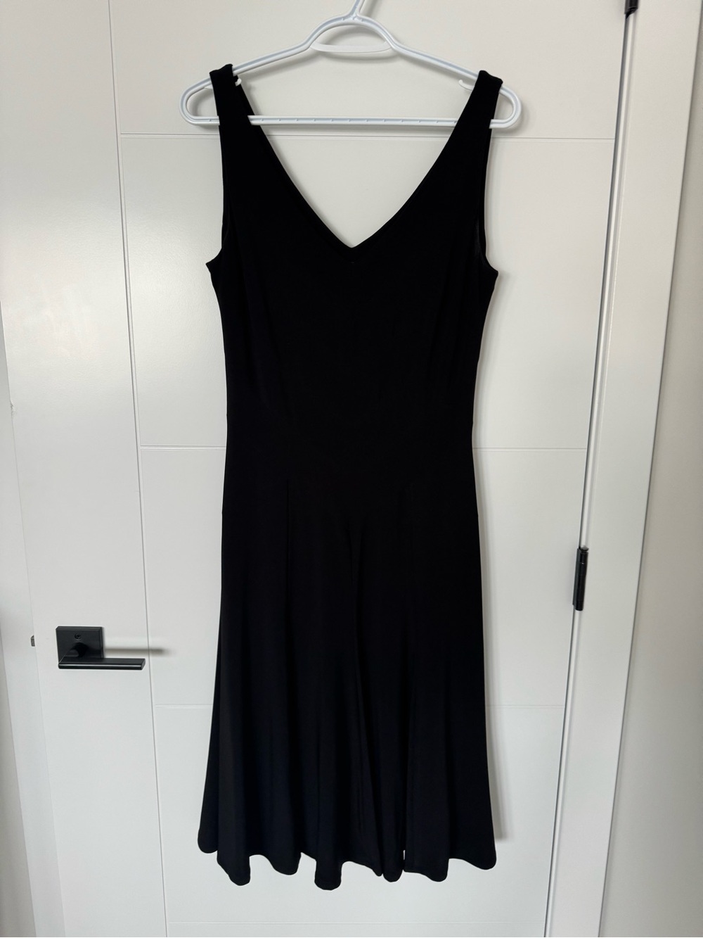 Lauren Ralph Lauren Black V-Neck Midi Dress